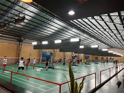 DragonSmash Badminton Center ドラゴンスマッシュ .